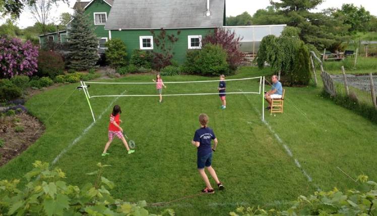 How to set up a badminton court in your backyard? - Lifeandtrendz